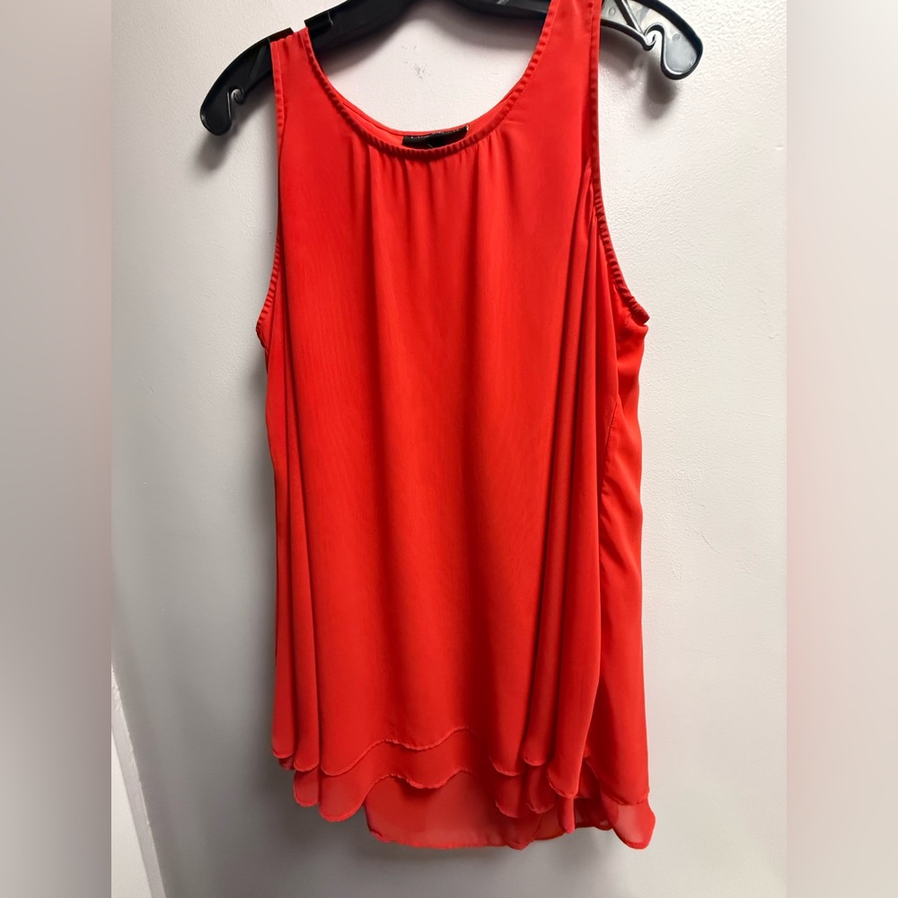 2/$29 on $29 Tops. EUC Lane Bryant Red Sleeveless Top w/Split Back Women’s 16